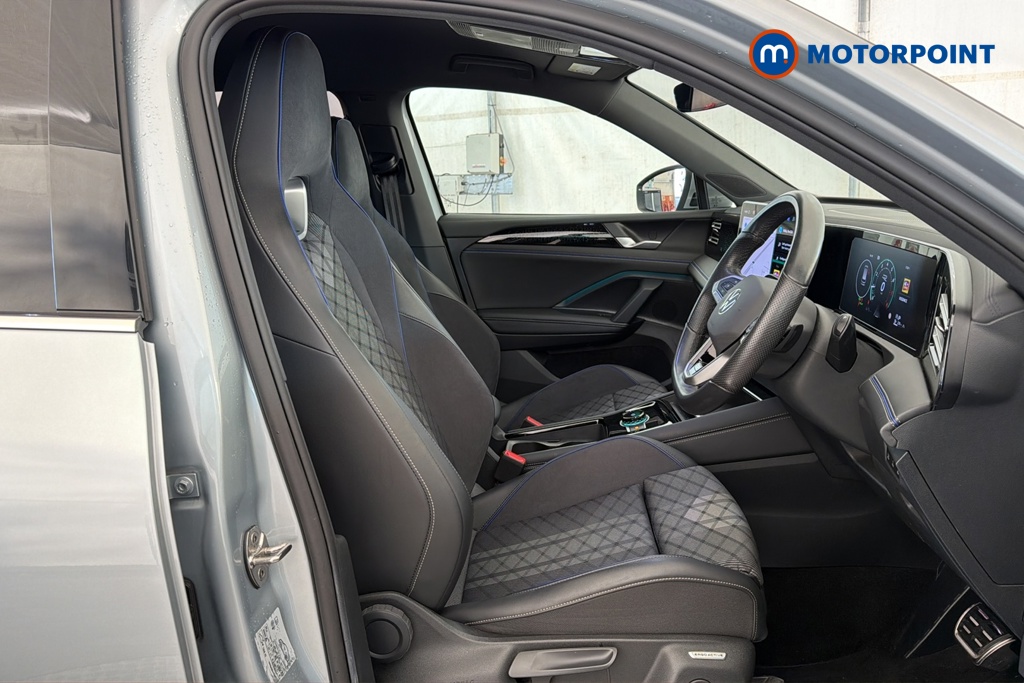 Volkswagen Tiguan R-Line Automatic Petrol SUV - Stock Number (1692701) - 22nd supplementary image