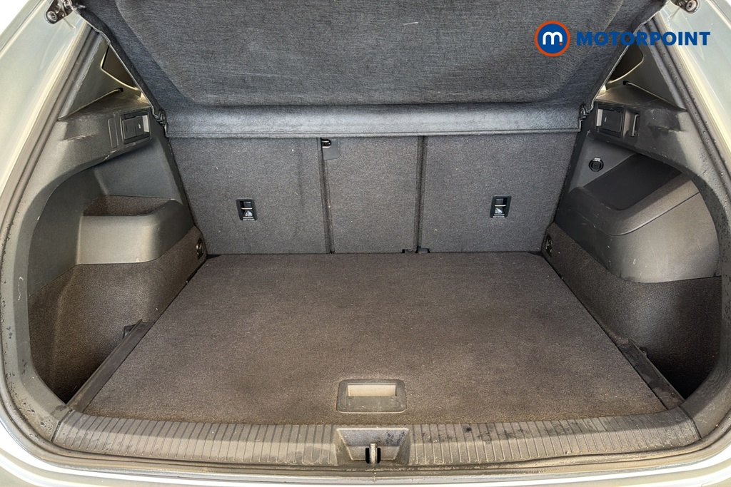Volkswagen Tiguan R-Line Automatic Petrol SUV - Stock Number (1692701) - 30th supplementary image