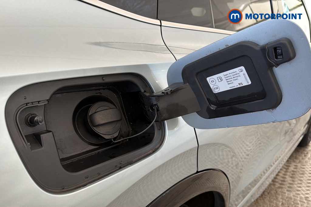 Volkswagen Tiguan R-Line Automatic Petrol SUV - Stock Number (1692701) - 41st supplementary image