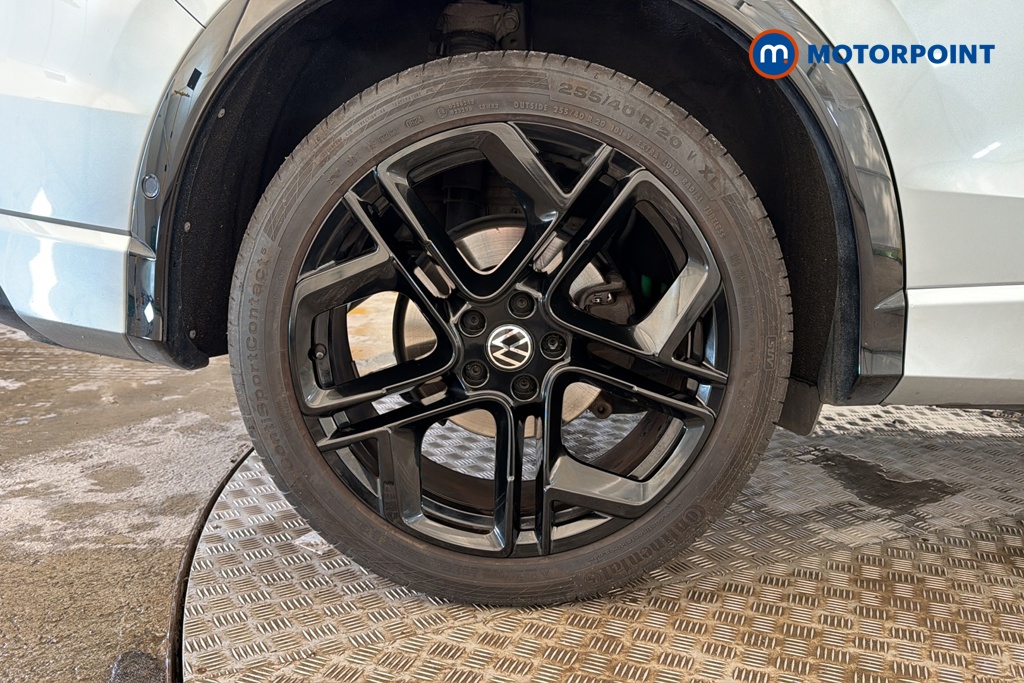 Volkswagen Tiguan R-Line Automatic Petrol SUV - Stock Number (1692701) - 46th supplementary image