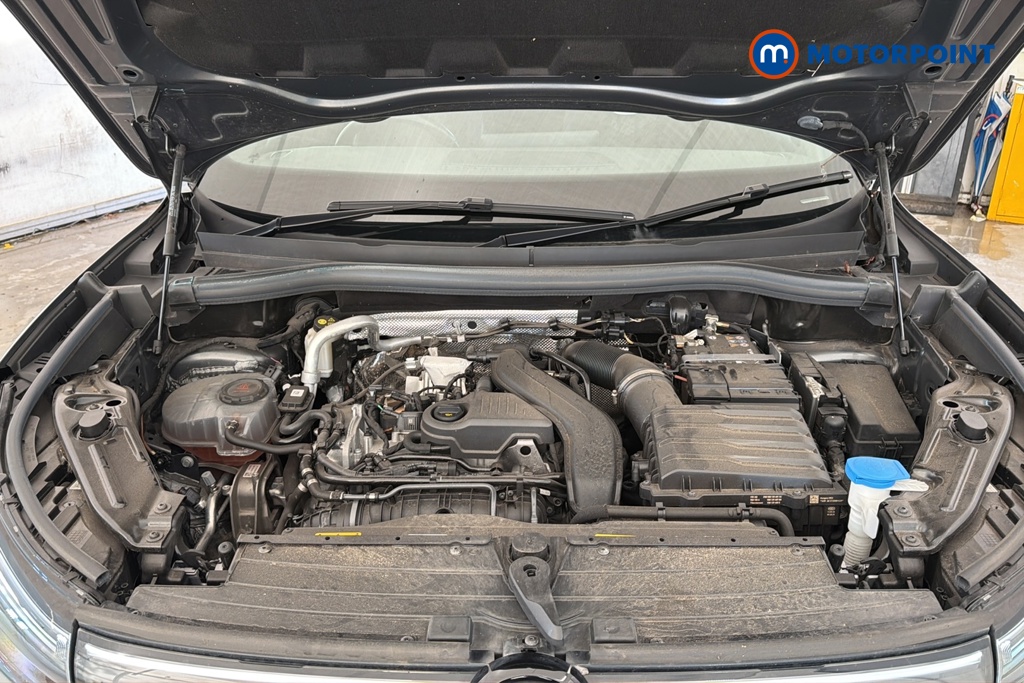 Volkswagen Tiguan R-Line Automatic Petrol SUV - Stock Number (1692701) - 48th supplementary image
