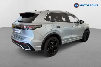 Volkswagen Tiguan R-Line Automatic Petrol SUV - Stock Number (1692701) - Passenger side rear corner