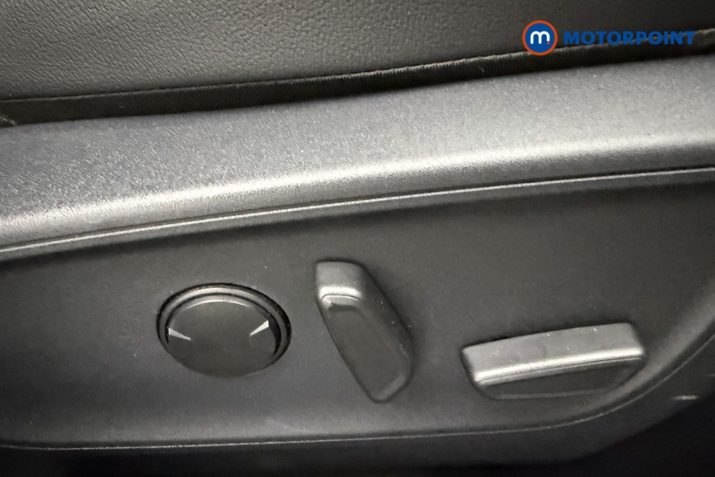 Ford Kuga St-Line Edition Automatic Petrol Plug-In Hybrid SUV - Stock Number (1680497) - 30th supplementary image