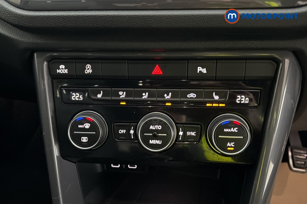 Volkswagen T-Roc R-Line Manual Petrol SUV - Stock Number (1680722) - 12th supplementary image
