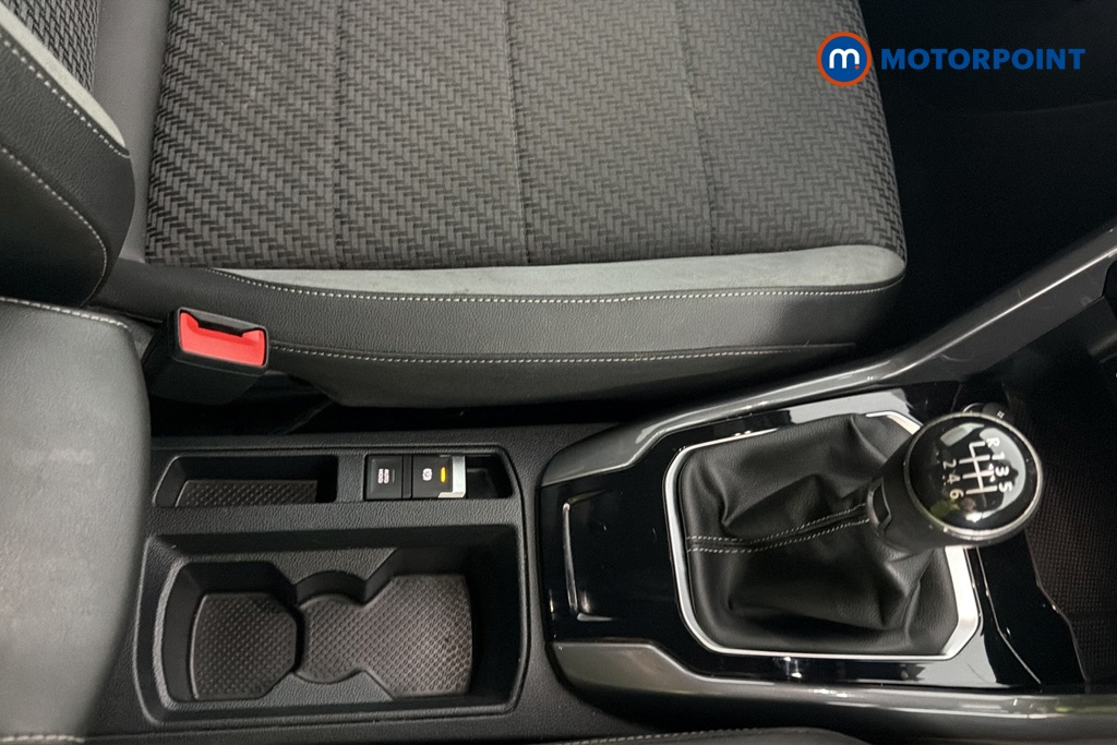 Volkswagen T-Roc R-Line Manual Petrol SUV - Stock Number (1680722) - 15th supplementary image