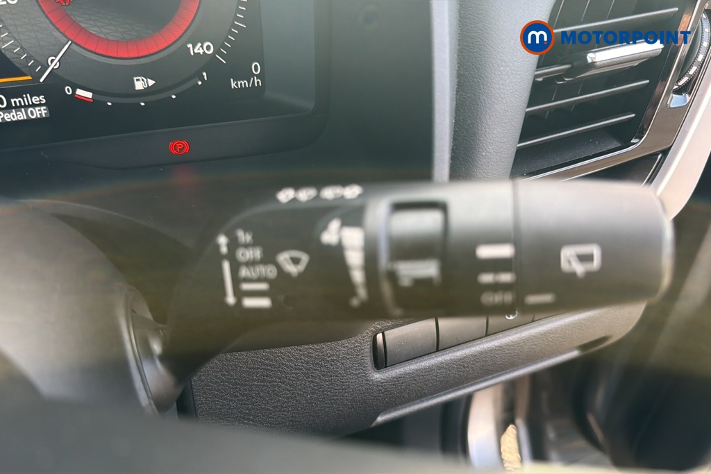 Nissan X-Trail N-Connecta Automatic Petrol-Electric Hybrid SUV - Stock Number (1680946) - 6th supplementary image