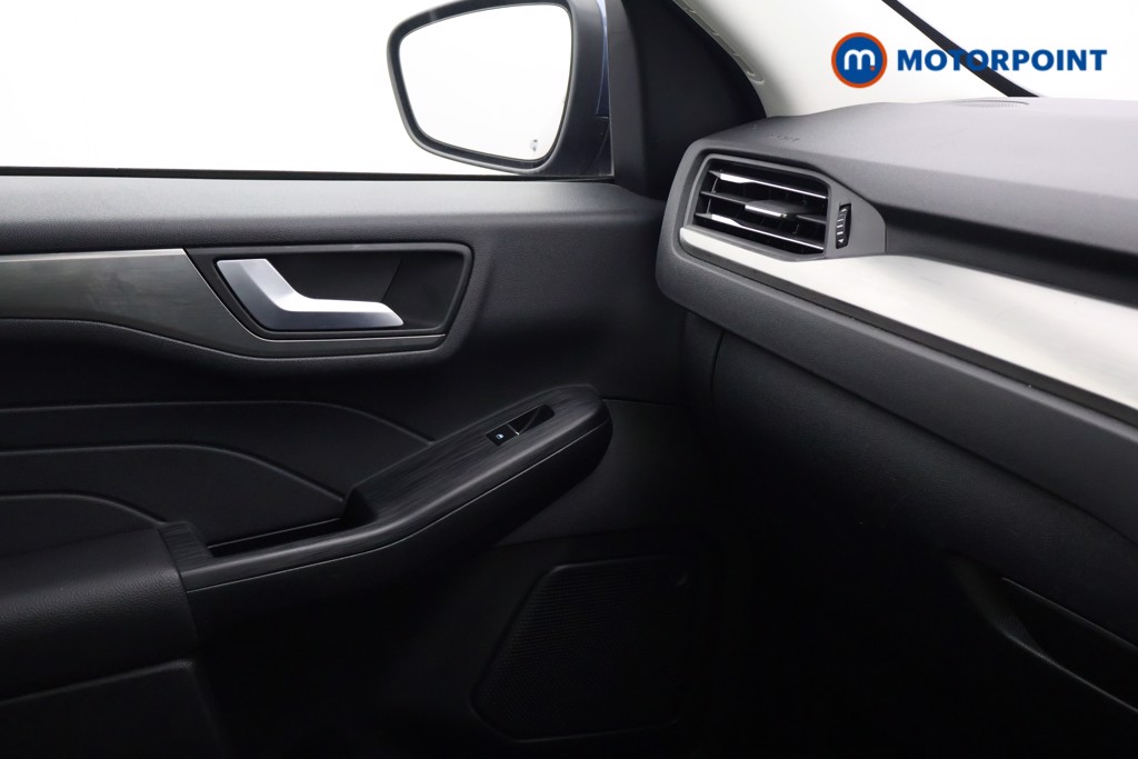 Ford Kuga Titanium Edition Manual Petrol SUV - Stock Number (1681095) - 12th supplementary image