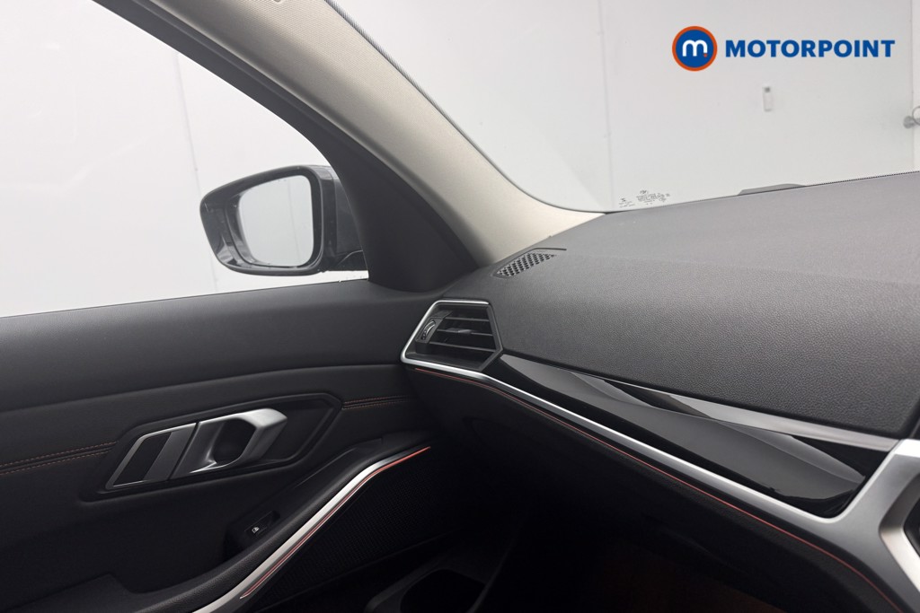 BMW 3 Series Sport Automatic Petrol Estate - Stock Number (1681901) - 31st supplementary image