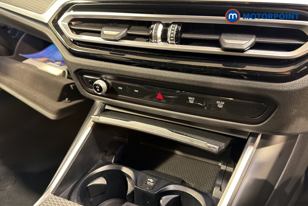 BMW 3 Series M Sport Automatic Petrol Plug-In Hybrid Saloon - Stock Number (1682643) - 12th supplementary image