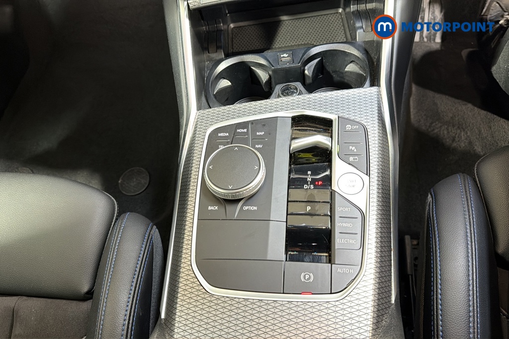 BMW 3 Series M Sport Automatic Petrol Plug-In Hybrid Saloon - Stock Number (1682643) - 15th supplementary image