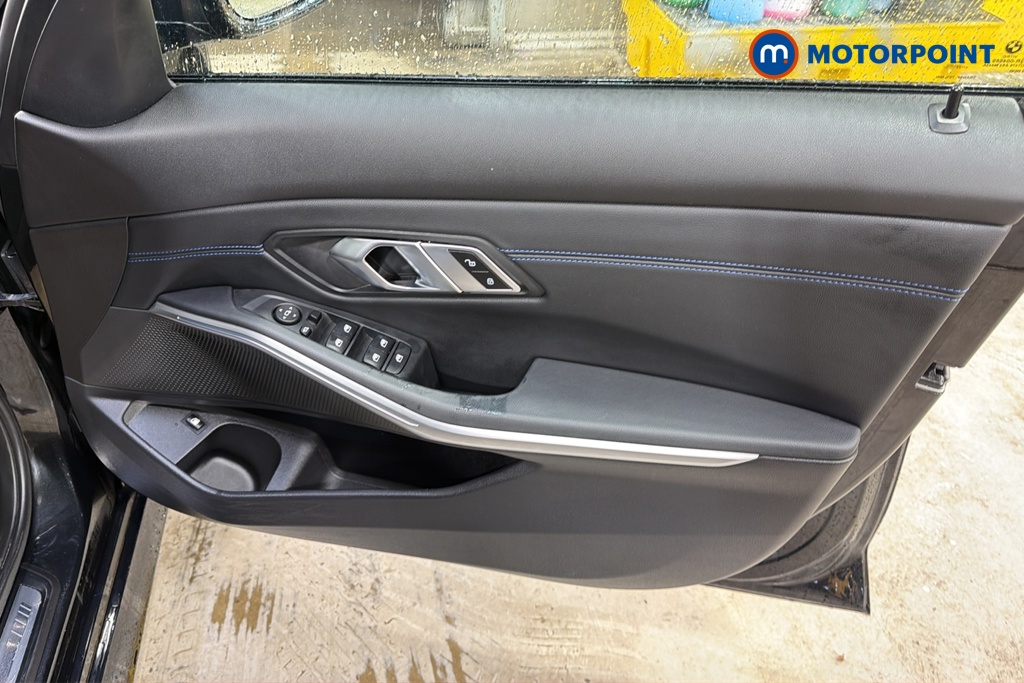 BMW 3 Series M Sport Automatic Petrol Plug-In Hybrid Saloon - Stock Number (1682643) - 18th supplementary image