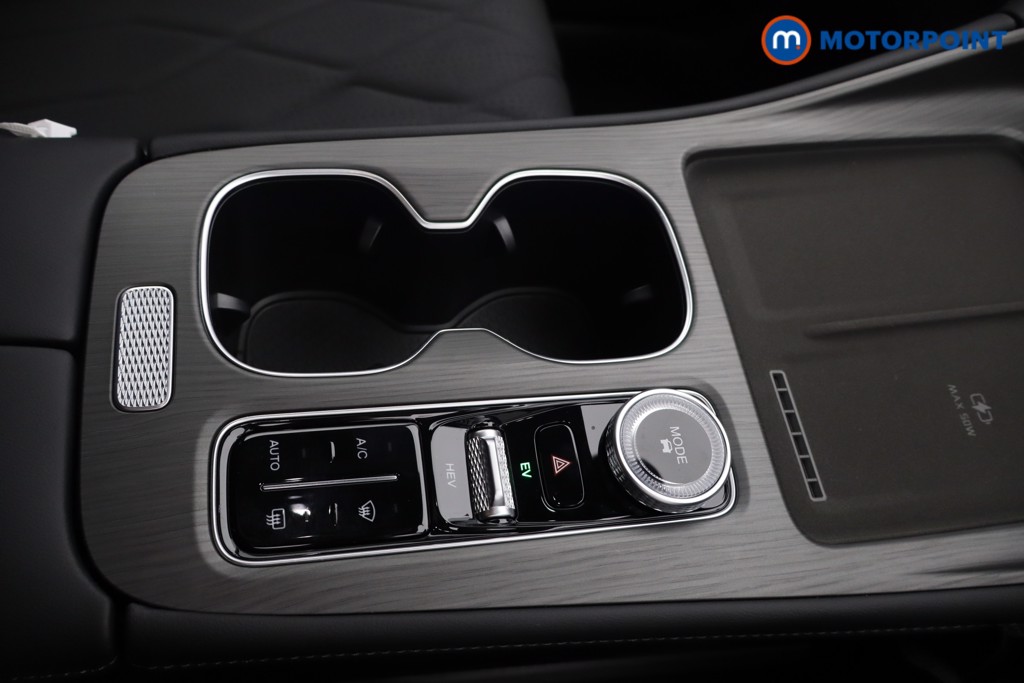 Chery Tiggo 8 Summit Automatic Petrol Plug-In Hybrid SUV - Stock Number (1682742) - 10th supplementary image