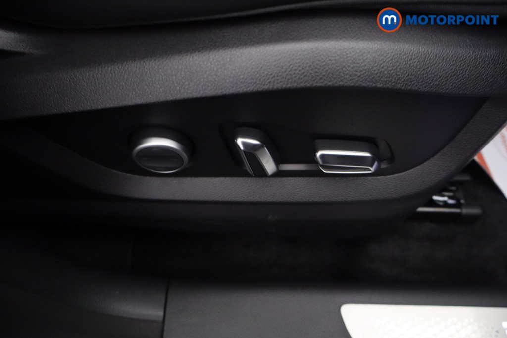 Chery Tiggo 8 Summit Automatic Petrol Plug-In Hybrid SUV - Stock Number (1682742) - 24th supplementary image