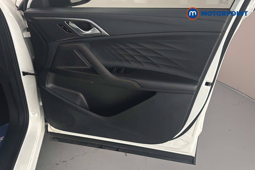 Mg Motor Uk HS Trophy Automatic Petrol-Electric Hybrid SUV - Stock Number (1683433) - 18th supplementary image