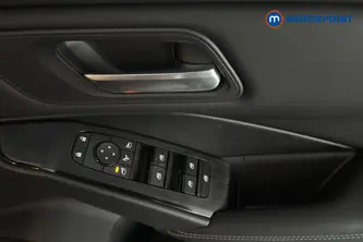 Nissan Qashqai N-Connecta Manual Petrol SUV - Stock Number (1683487) - 19th supplementary image