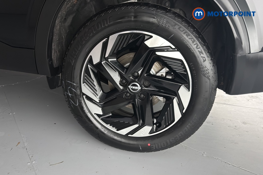 Nissan Qashqai N-Connecta Manual Petrol SUV - Stock Number (1683487) - 45th supplementary image