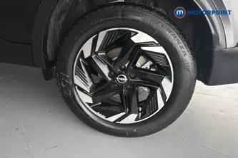 Nissan Qashqai N-Connecta Manual Petrol SUV - Stock Number (1683487) - 45th supplementary image