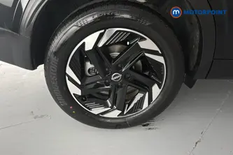 Nissan Qashqai N-Connecta Manual Petrol SUV - Stock Number (1683487) - 46th supplementary image