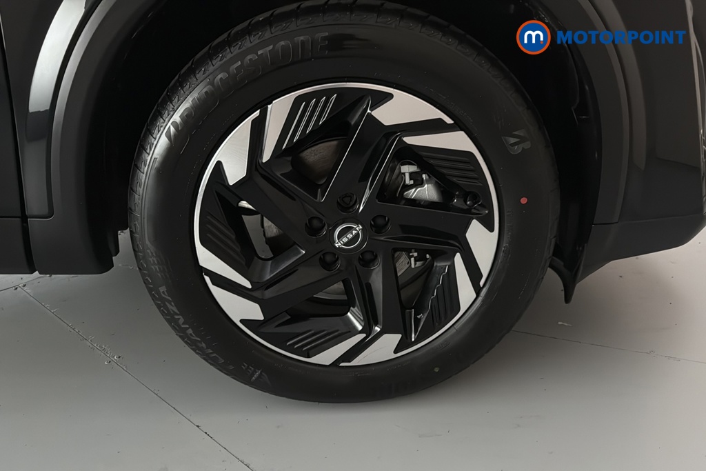 Nissan Qashqai N-Connecta Manual Petrol SUV - Stock Number (1683487) - 47th supplementary image