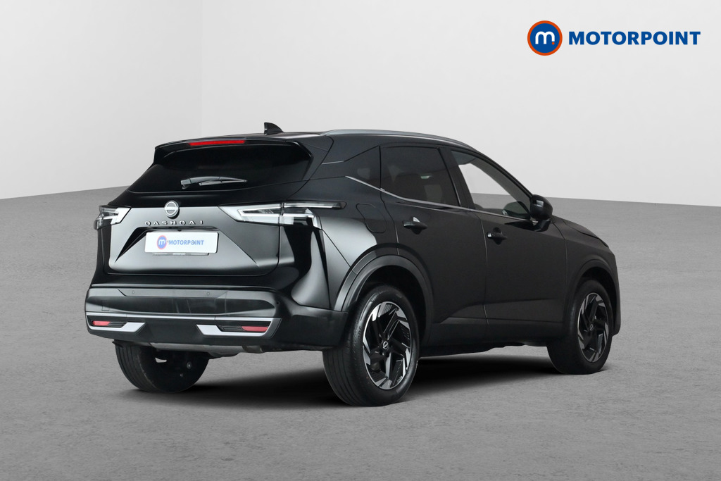 Nissan Qashqai N-Connecta Manual Petrol SUV - Stock Number (1683487) - Passenger side rear corner