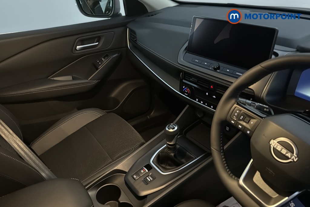 Nissan Qashqai N-Connecta Manual Petrol SUV - Stock Number (1683487) - 1st supplementary image