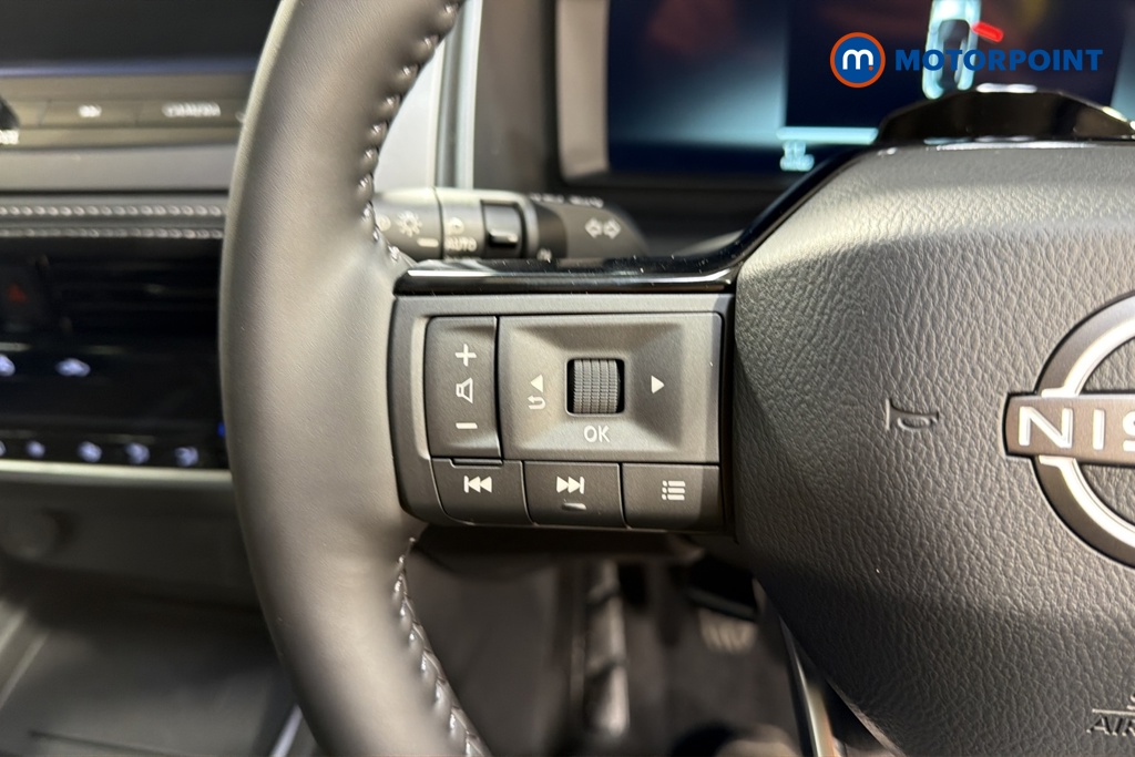 Nissan Qashqai N-Connecta Manual Petrol SUV - Stock Number (1683570) - 4th supplementary image