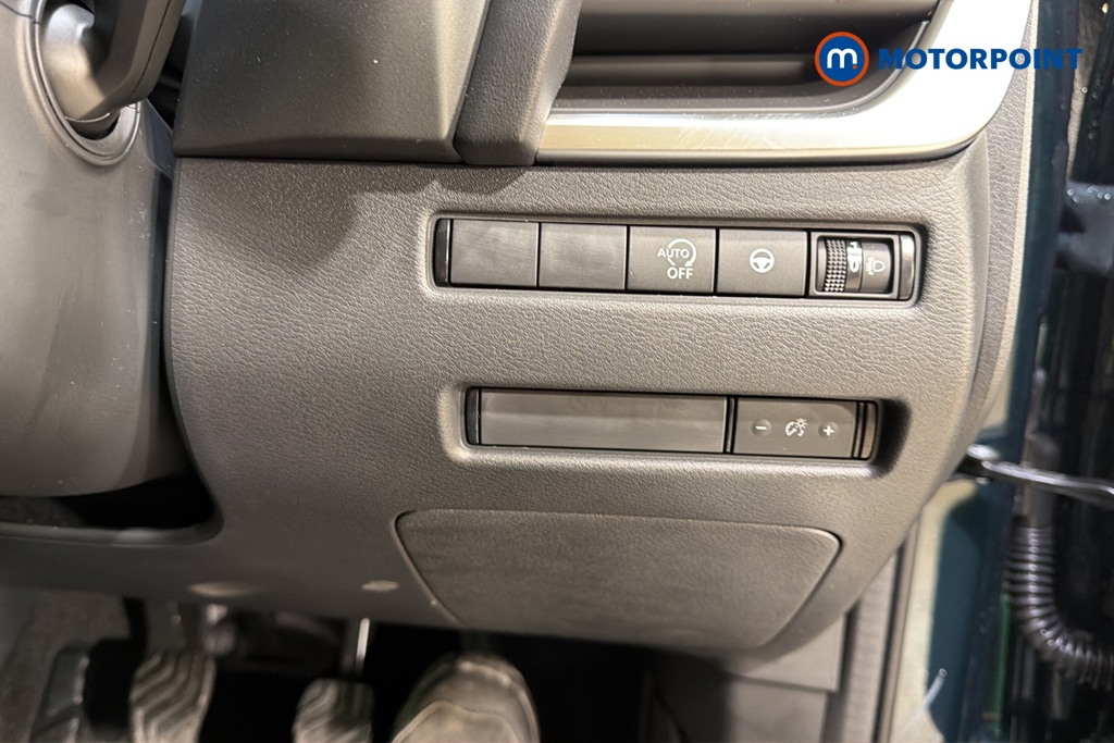 Nissan Qashqai N-Connecta Manual Petrol SUV - Stock Number (1683570) - 11th supplementary image