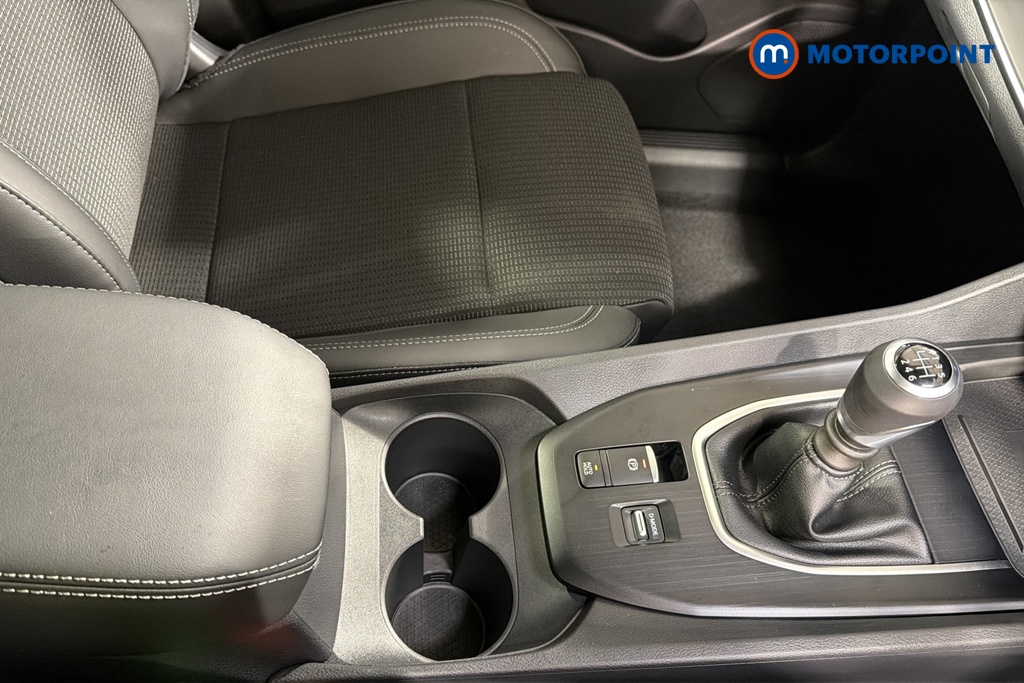 Nissan Qashqai N-Connecta Manual Petrol SUV - Stock Number (1683570) - 16th supplementary image