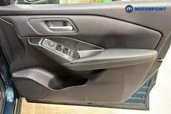 Nissan Qashqai N-Connecta Manual Petrol SUV - Stock Number (1683570) - 18th supplementary image