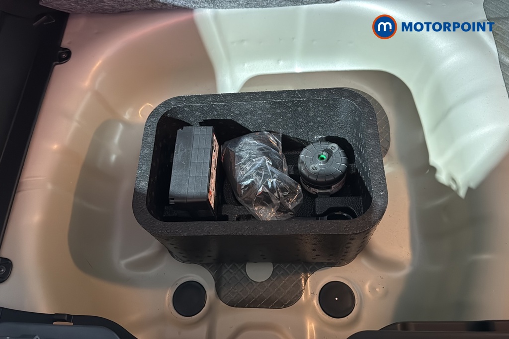 Hyundai I20 Tech Line Automatic Petrol Hatchback - Stock Number (1683617) - 33rd supplementary image