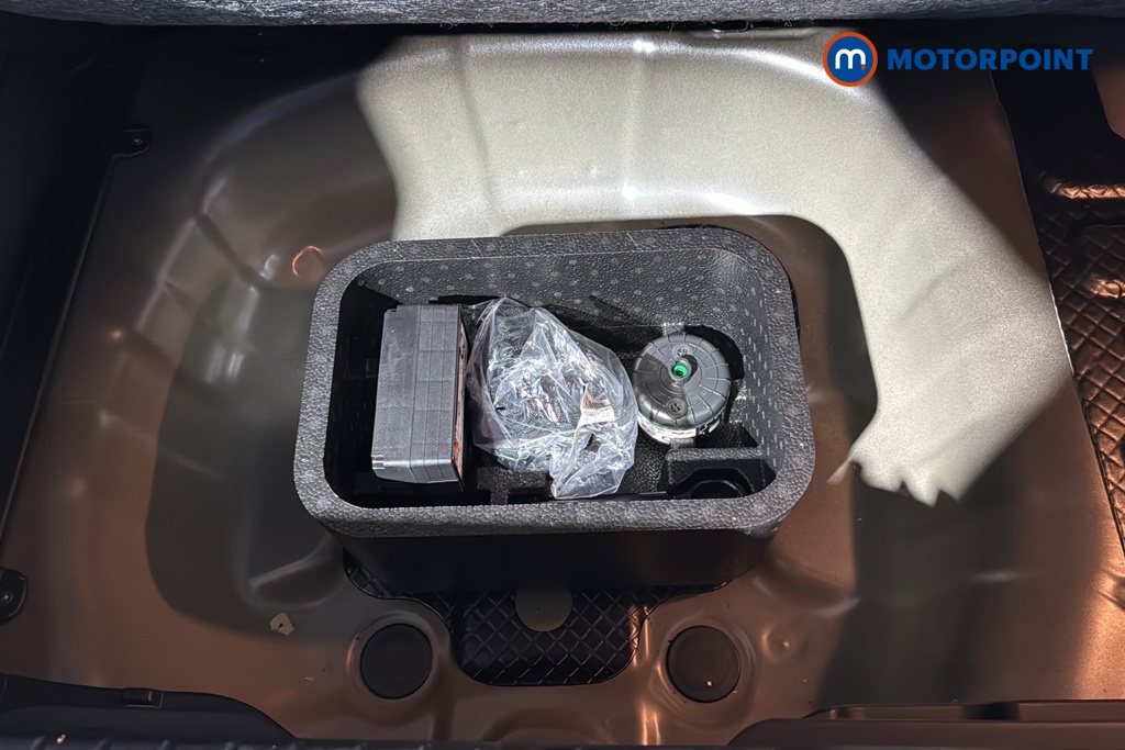 Hyundai I20 Tech Line Automatic Petrol Hatchback - Stock Number (1684689) - 33rd supplementary image
