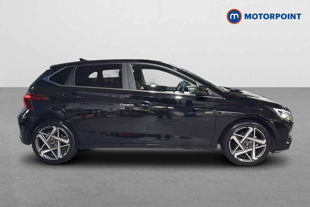 Hyundai I20 Tech Line Automatic Petrol Hatchback - Stock Number (1684689) - Passenger side