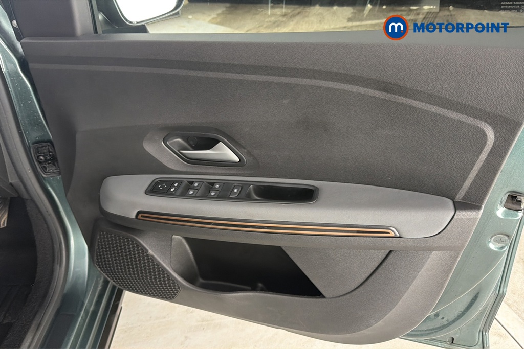 Dacia Sandero Stepway Extreme Manual Petrol Hatchback - Stock Number (1687065) - 18th supplementary image