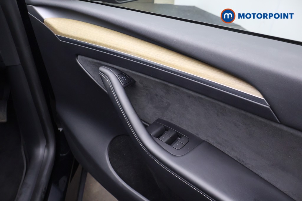 Tesla Model Y Long Range Automatic Electric SUV - Stock Number (1687481) - 18th supplementary image