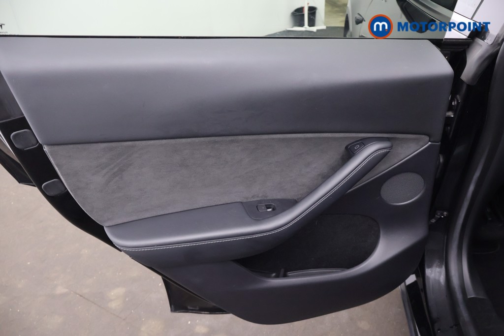 Tesla Model Y Long Range Automatic Electric SUV - Stock Number (1687481) - 25th supplementary image