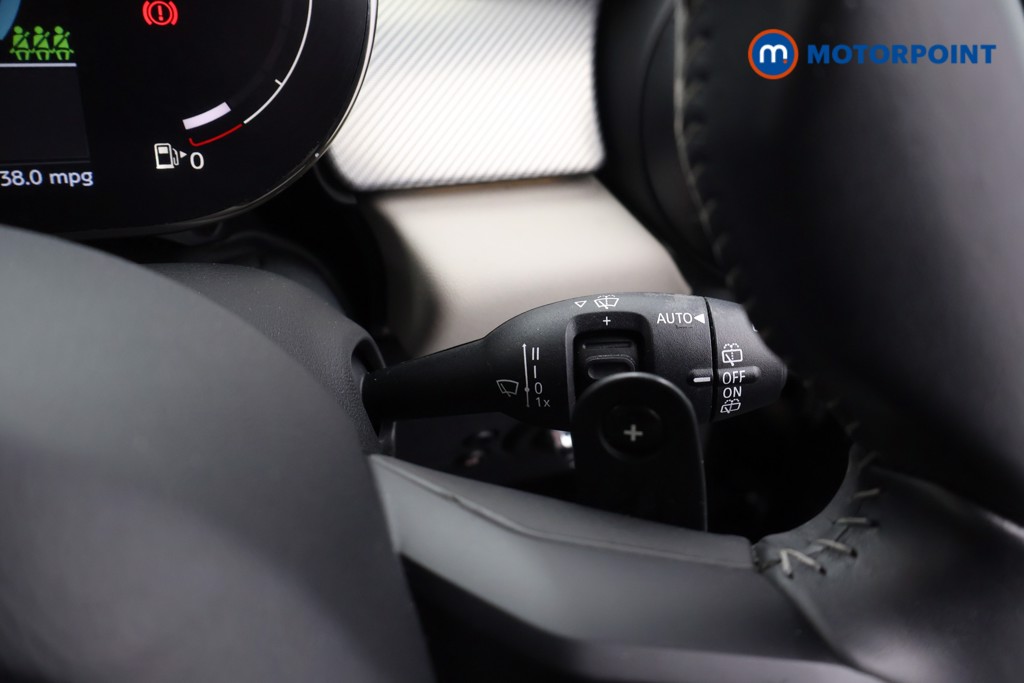 Mini Hatchback Cooper S Exclusive Automatic Petrol Hatchback - Stock Number (1687987) - 9th supplementary image