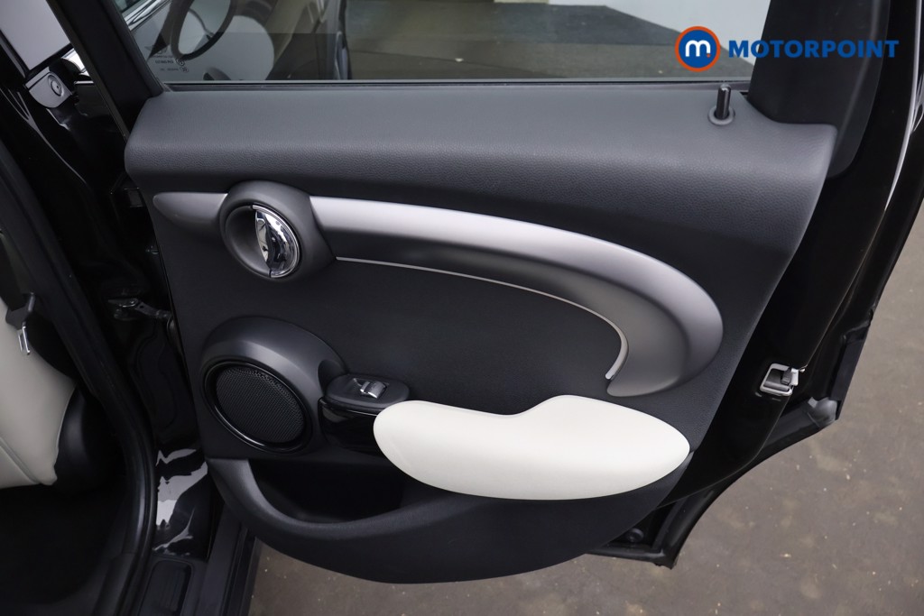 Mini Hatchback Cooper S Exclusive Automatic Petrol Hatchback - Stock Number (1687987) - 20th supplementary image
