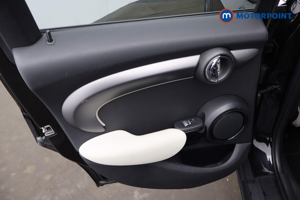 Mini Hatchback Cooper S Exclusive Automatic Petrol Hatchback - Stock Number (1687987) - 23rd supplementary image