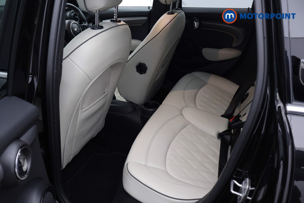 Mini Hatchback Cooper S Exclusive Automatic Petrol Hatchback - Stock Number (1687987) - 24th supplementary image