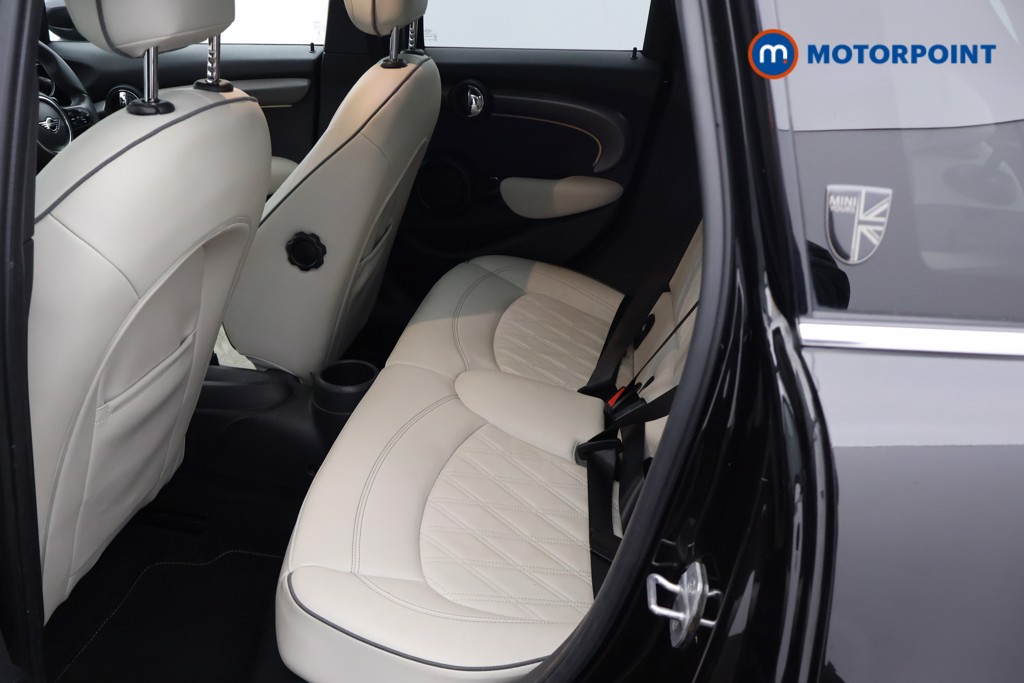 Mini Hatchback Cooper S Exclusive Automatic Petrol Hatchback - Stock Number (1687987) - 25th supplementary image