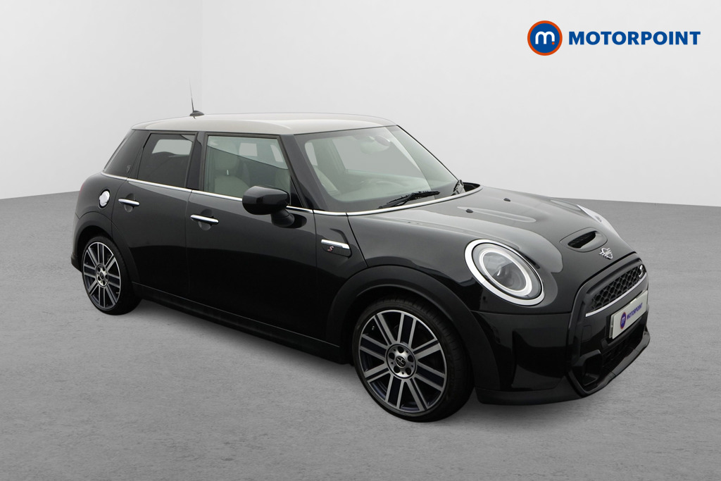 Mini Hatchback Cooper S Exclusive Automatic Petrol Hatchback - Stock Number (1687987) - Drivers side front corner