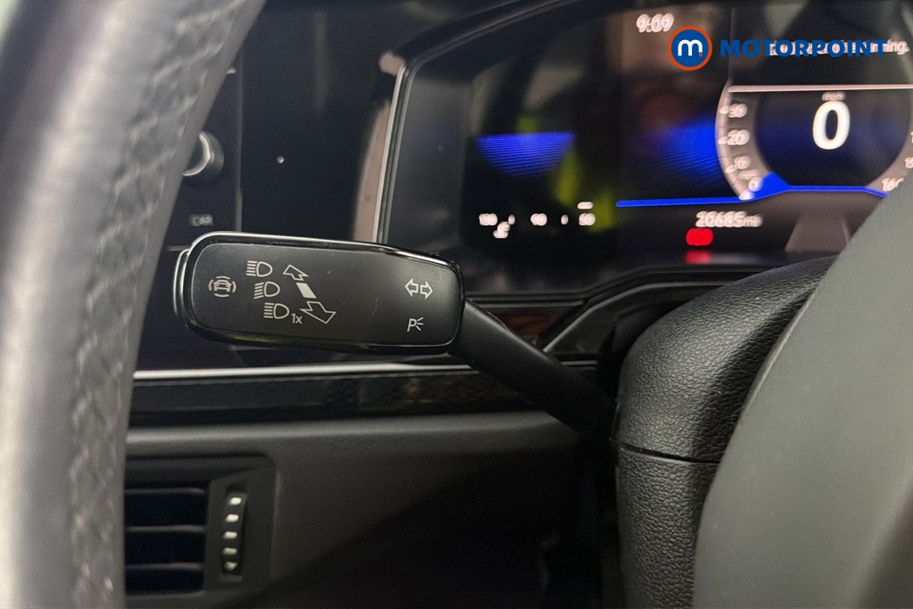 Volkswagen Polo Life Manual Petrol Hatchback - Stock Number (1688040) - 5th supplementary image