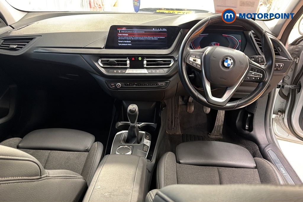 BMW 1 Series Sport Manual Petrol Hatchback - Stock Number (1688091) - 1st supplementary image