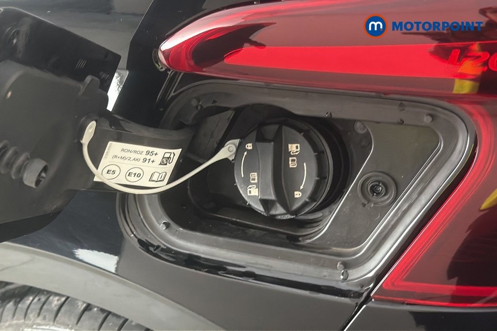 Hyundai I20 Tech Line Automatic Petrol Hatchback - Stock Number (1689368) - 41st supplementary image