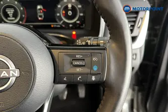 Nissan Qashqai N-Connecta Manual Petrol SUV - Stock Number (1689650) - 3rd supplementary image