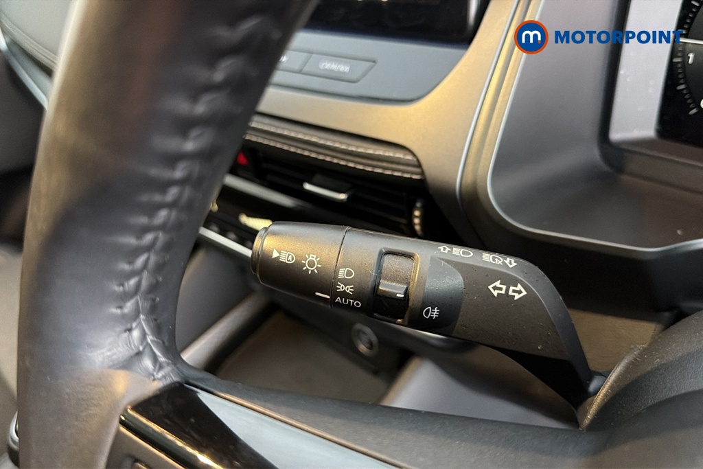 Nissan Qashqai N-Connecta Manual Petrol SUV - Stock Number (1689650) - 5th supplementary image