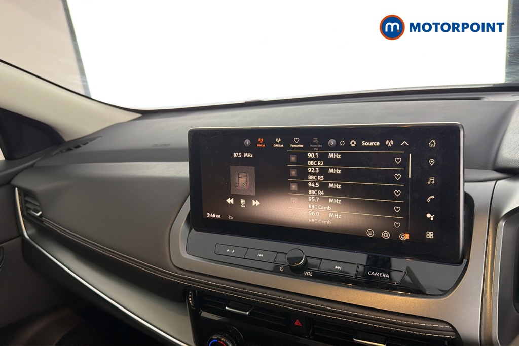 Nissan Qashqai N-Connecta Manual Petrol SUV - Stock Number (1689650) - 8th supplementary image