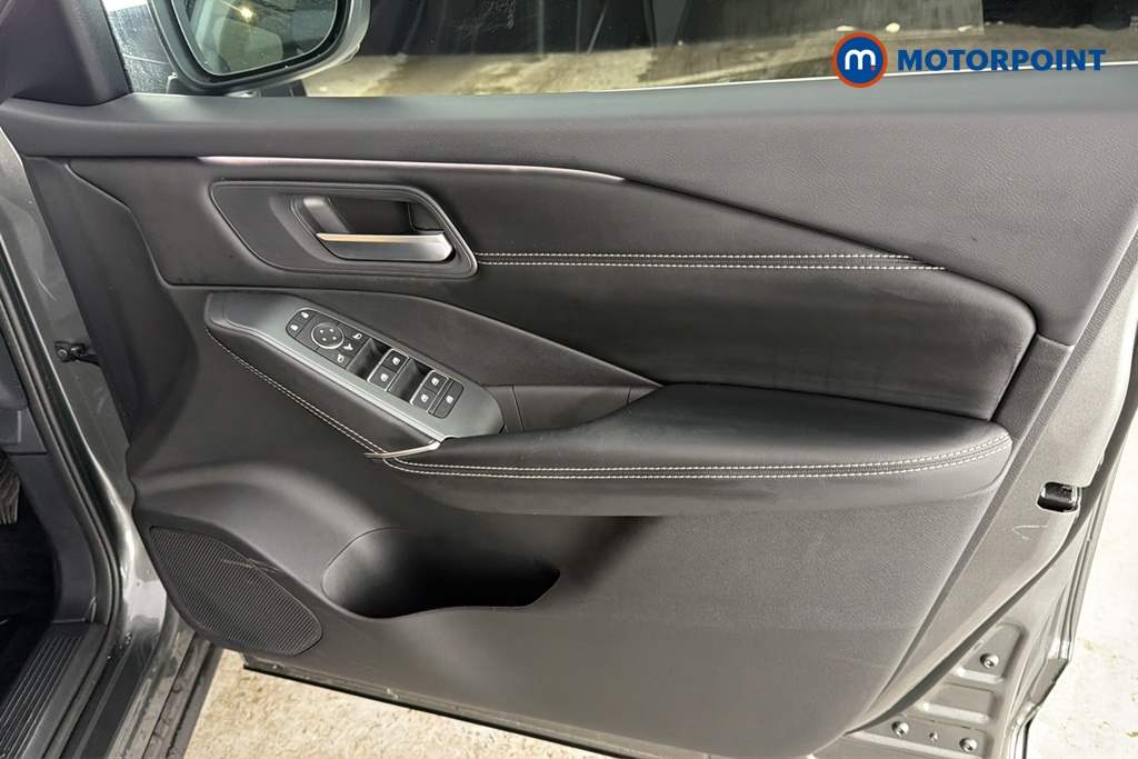 Nissan Qashqai N-Connecta Manual Petrol SUV - Stock Number (1689650) - 18th supplementary image