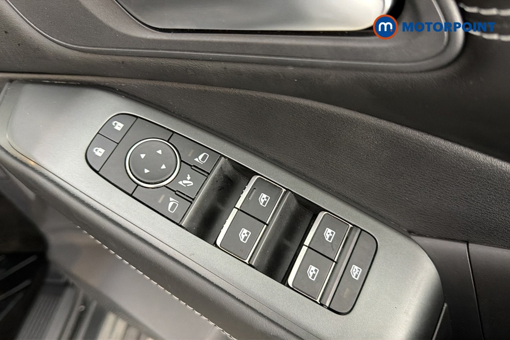Nissan Qashqai N-Connecta Manual Petrol SUV - Stock Number (1689650) - 19th supplementary image