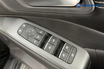 Nissan Qashqai N-Connecta Manual Petrol SUV - Stock Number (1689650) - 19th supplementary image